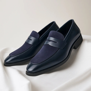 Marineblau
