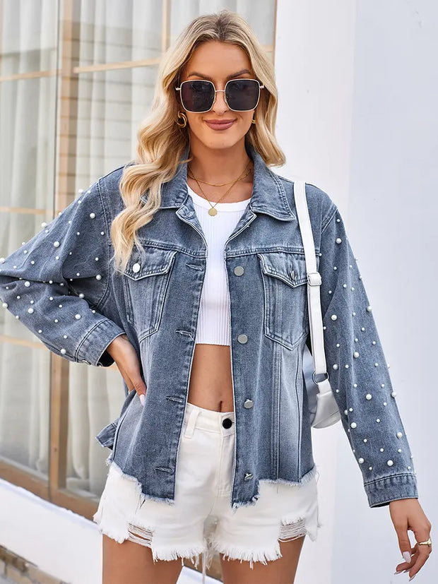 Jeansjacke im Used-Look mit Perlendetails und langen Ärmeln
