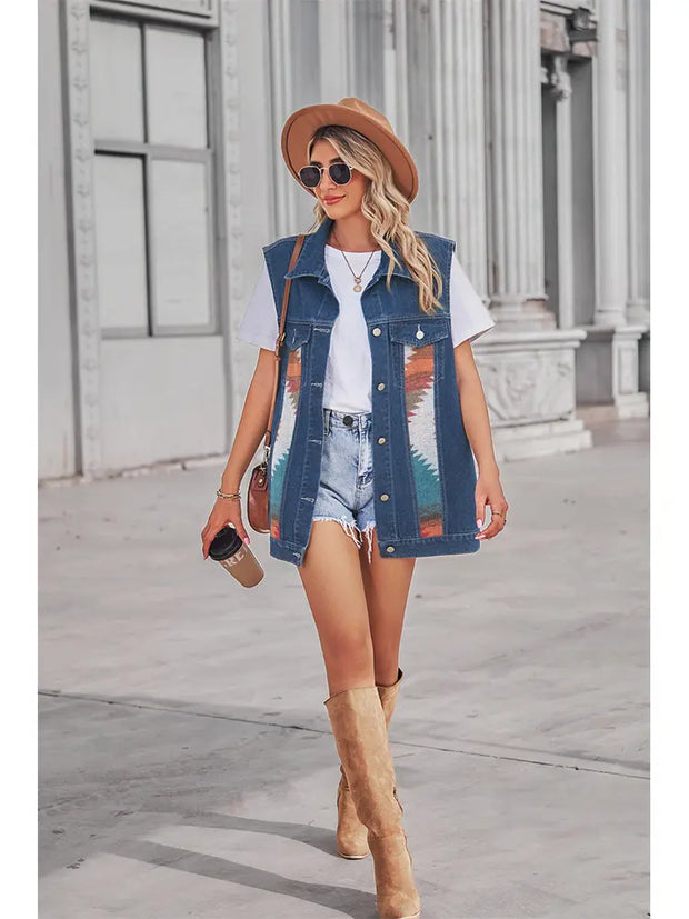 Jeansweste mit Patchwork, geometrischem Muster und Knopfverschluss