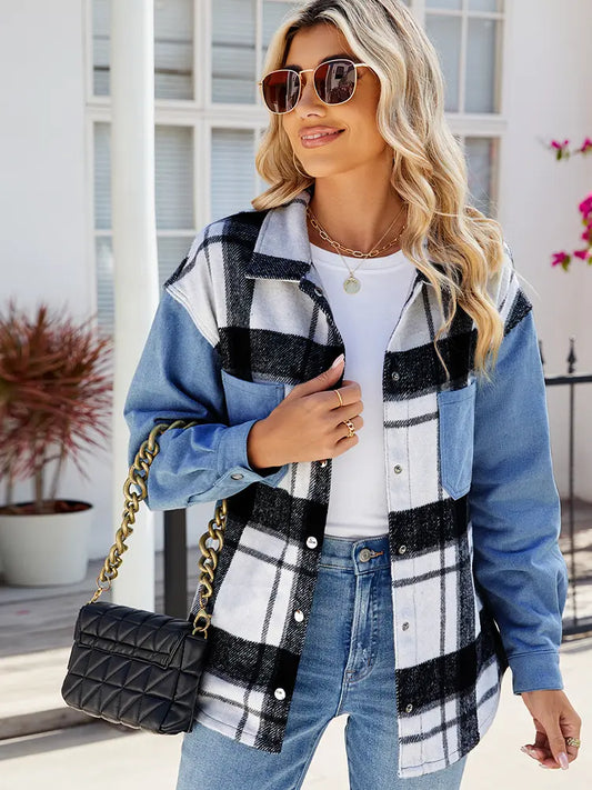 Jeansjacke im Oversize-Schnitt im Used-Look mit Karomuster
