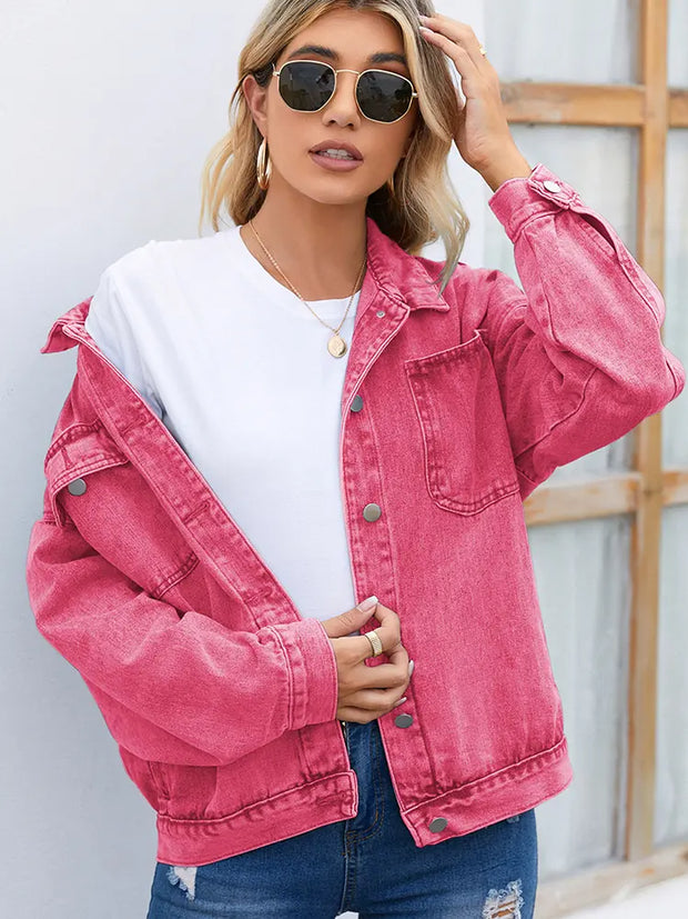 Jeansjacke im Used-Look mit Knopfverschluss und lockerer Passform