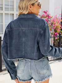 Jeansjacke im kurzen Schnitt in leichter Ausführung mit Knopfverschluss