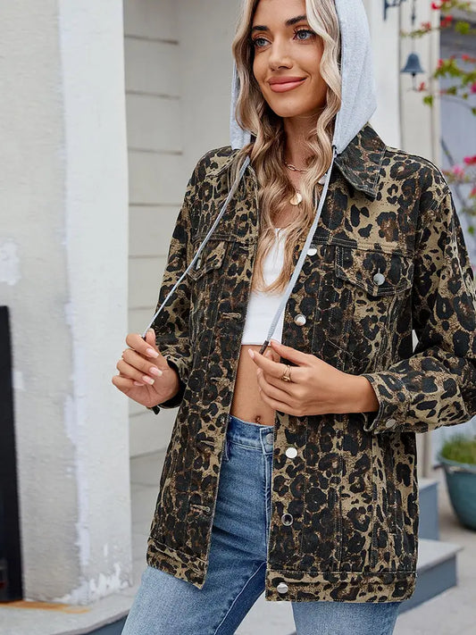 Jeansjacke mit Kapuze, Knopfverschluss und lockerer Passform