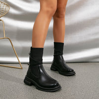 Sereny Stiefelette mit Riemchendetails
