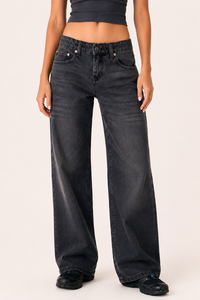 Damenjeans mit mittlerer Leibhöhe und weitem Bein – Kerstin