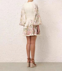 Mahalia - Kleid mit Blumenmuster und Krawattenfront