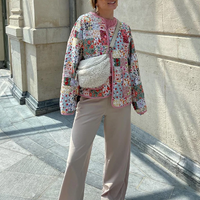 Jeansjacke mit Patchwork, lockerer Passform und Print
