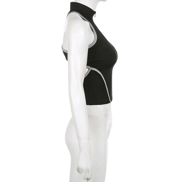 Zoe - Sportliches Crop-Top mit hohem Kragen