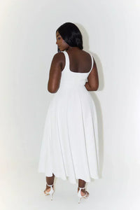 Melody - Neues mittellanges, schlichtes und tailliertes trägerloses Kleid