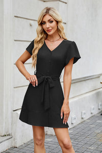 Jane - Einfarbiges Kleid mit V-Ausschnitt