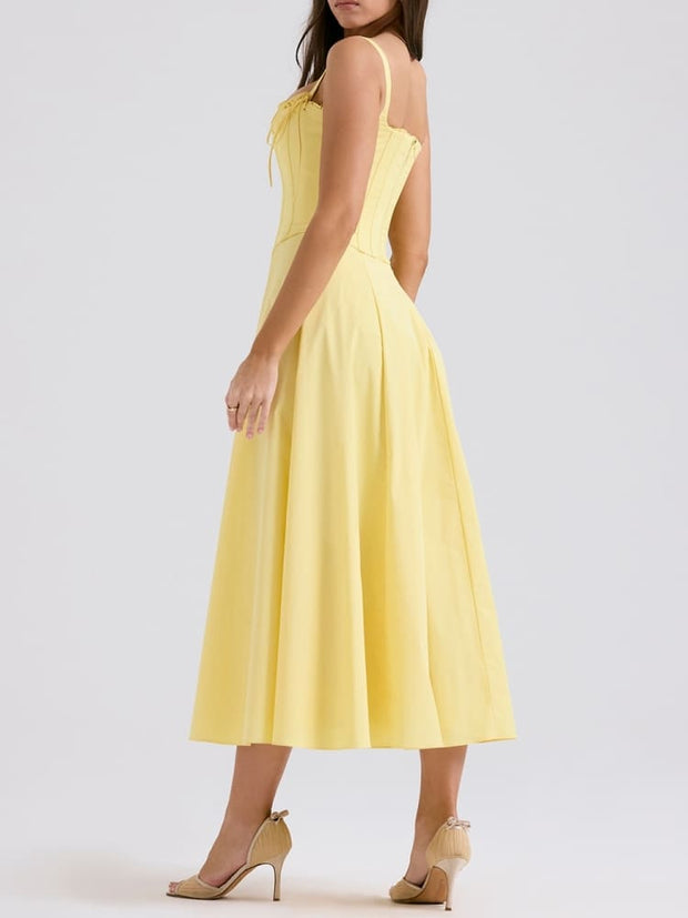 Emily - Lässiges und feminines gelbes Damenkleid