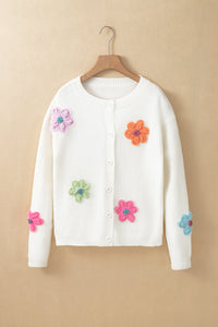 Arielle - Niedliche, gestrickte Strickjacke mit Blumenmuster und Knöpfen