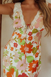 July - Bedrucktes Spitzen-Maxikleid mit V-Ausschnitt